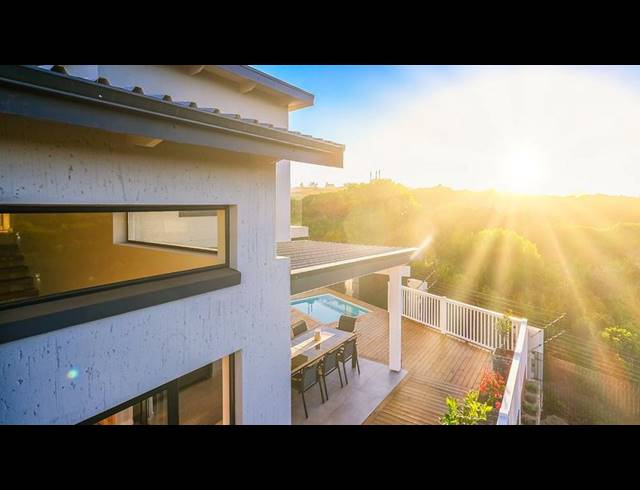 4 BEDROOM HOUSE FOR SALE IN WILDERNESS CENTRAL